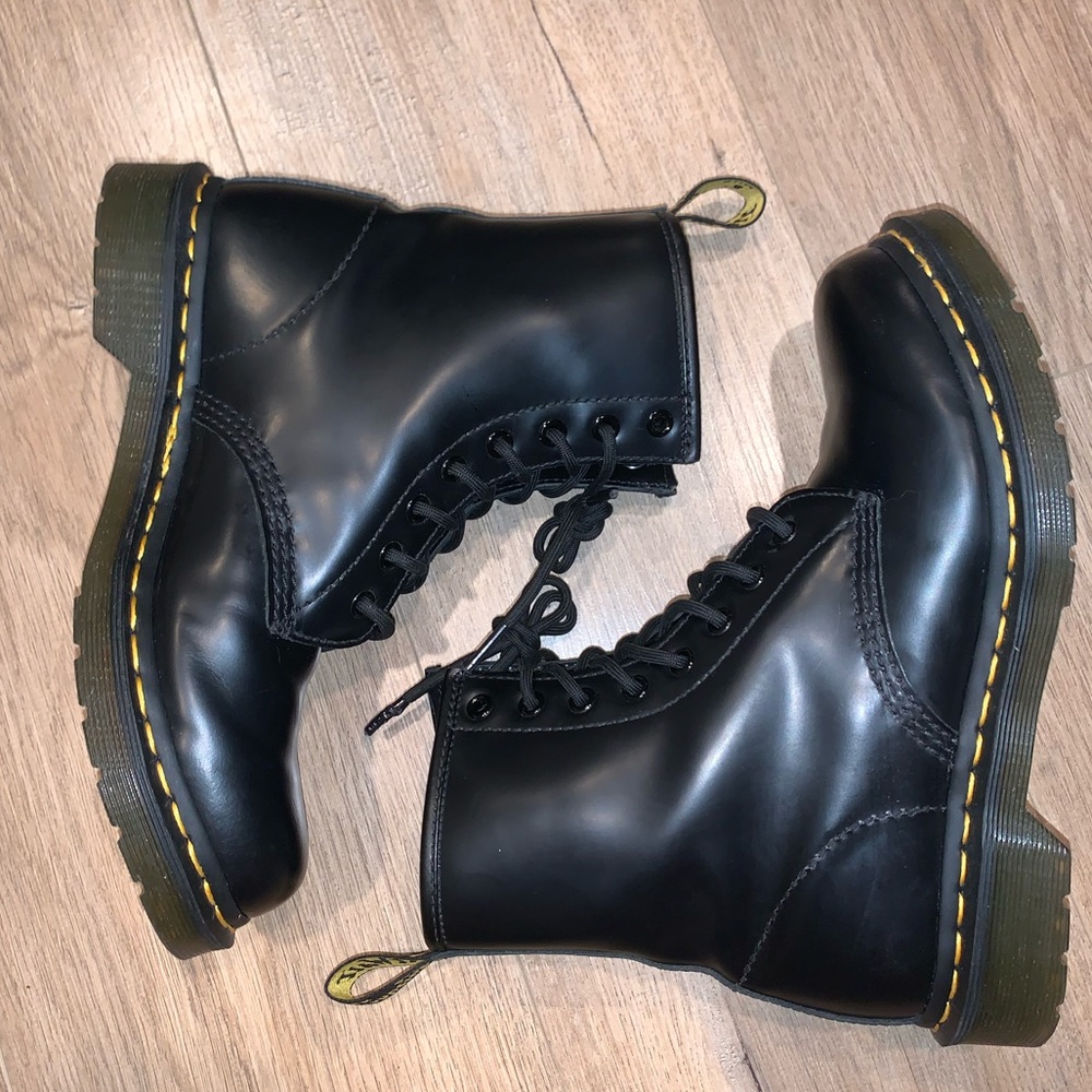 Dr. Martens 1460 boots Size 8